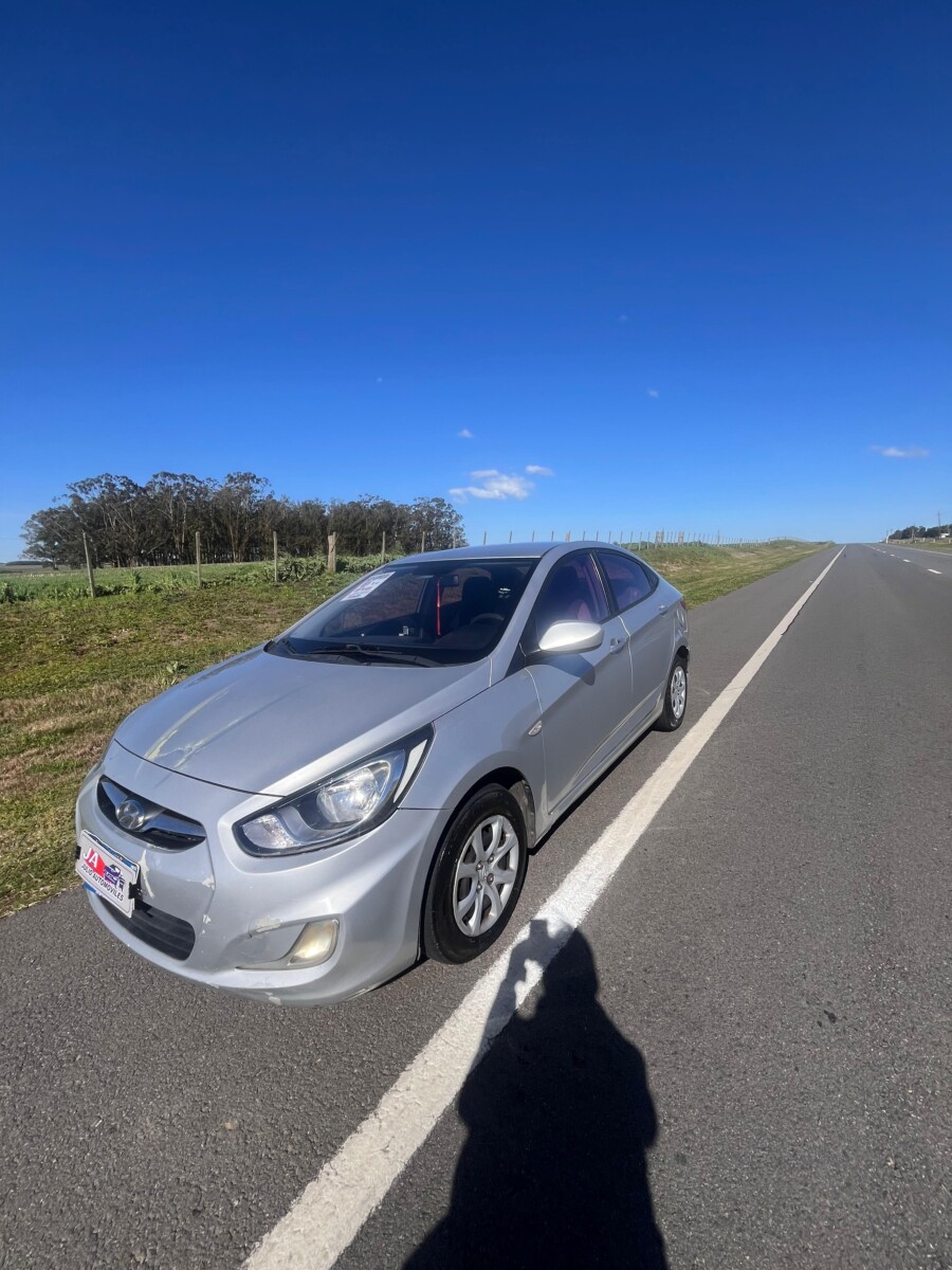 HYUNDAI ACCENT 125