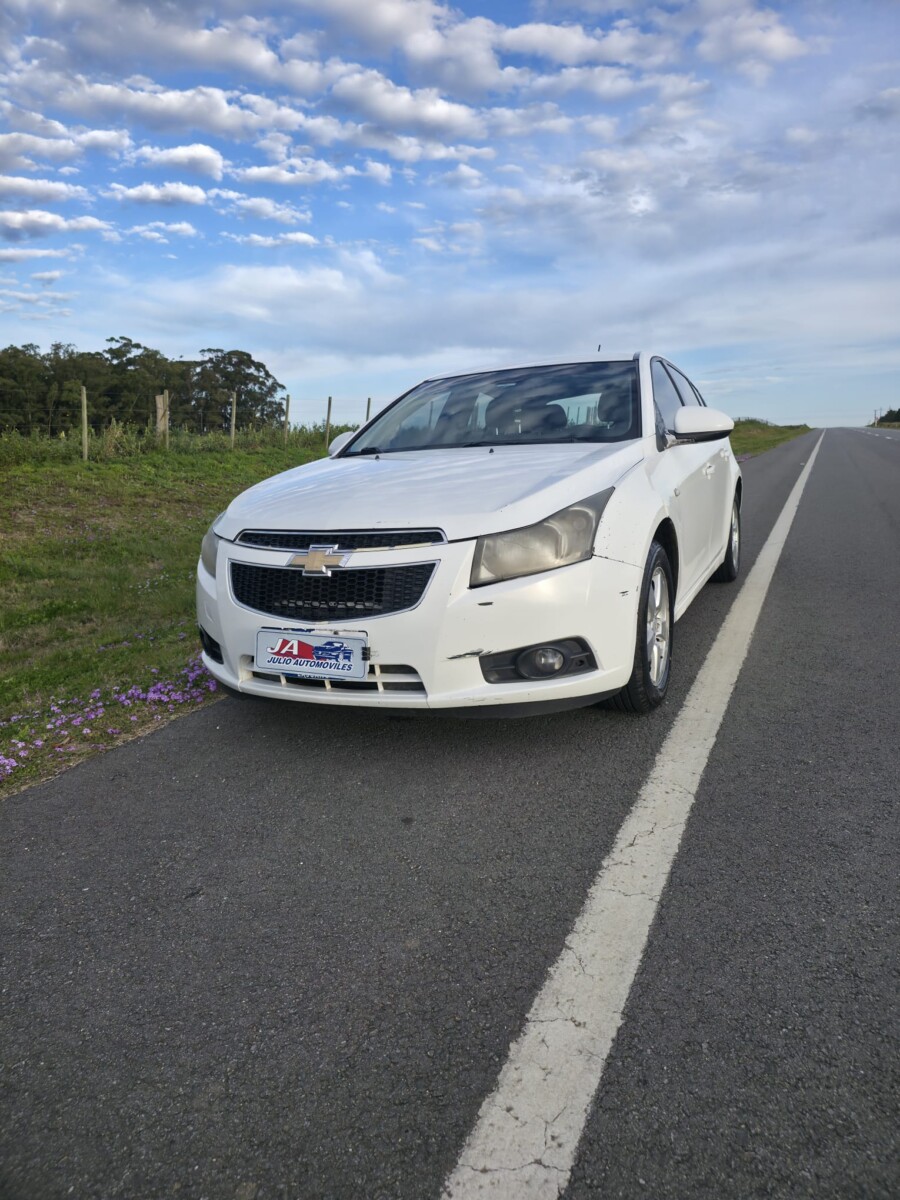 CHEVROLET CRUZE LT